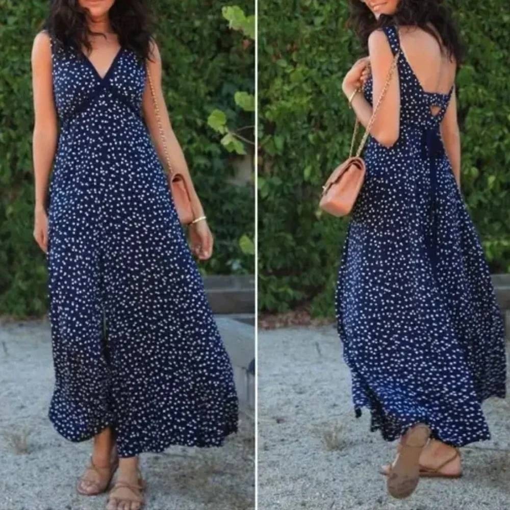 HD in Paris Anthro Tallulah Navy Blue Polka Dot V-Neck Jumpsuit Size 8 Wide Leg